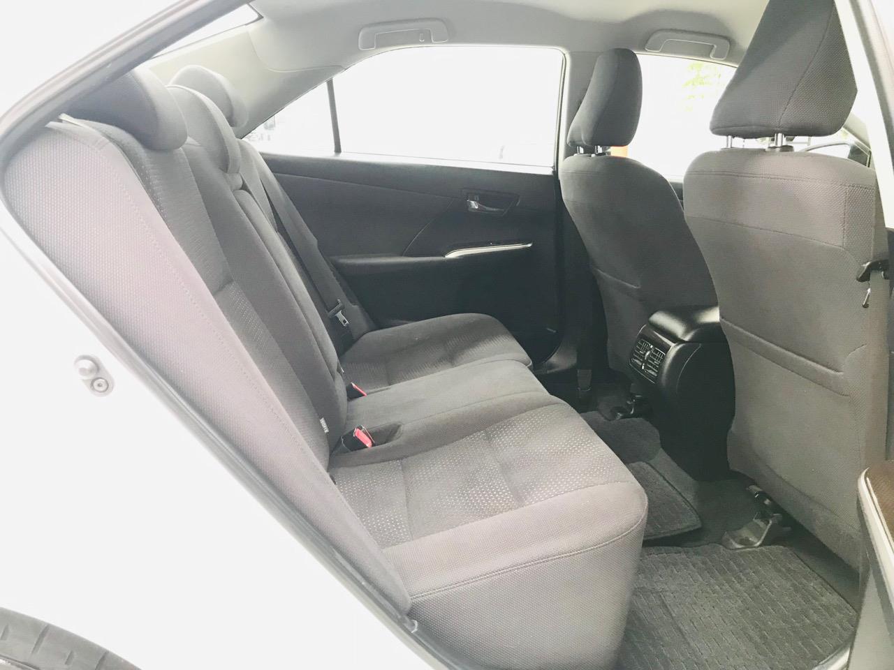 2012 Toyota Camry thumbnail