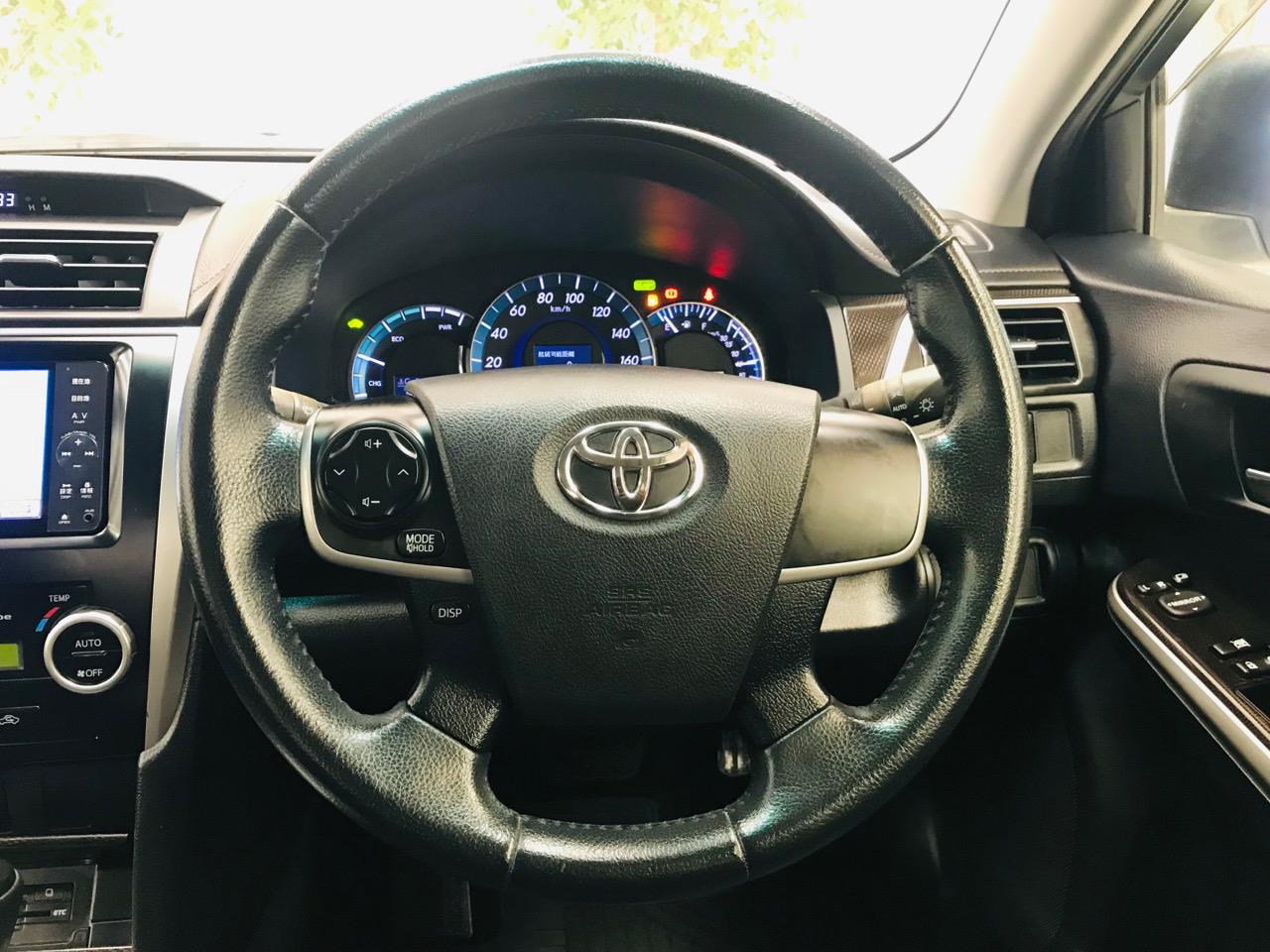 2012 Toyota Camry thumbnail