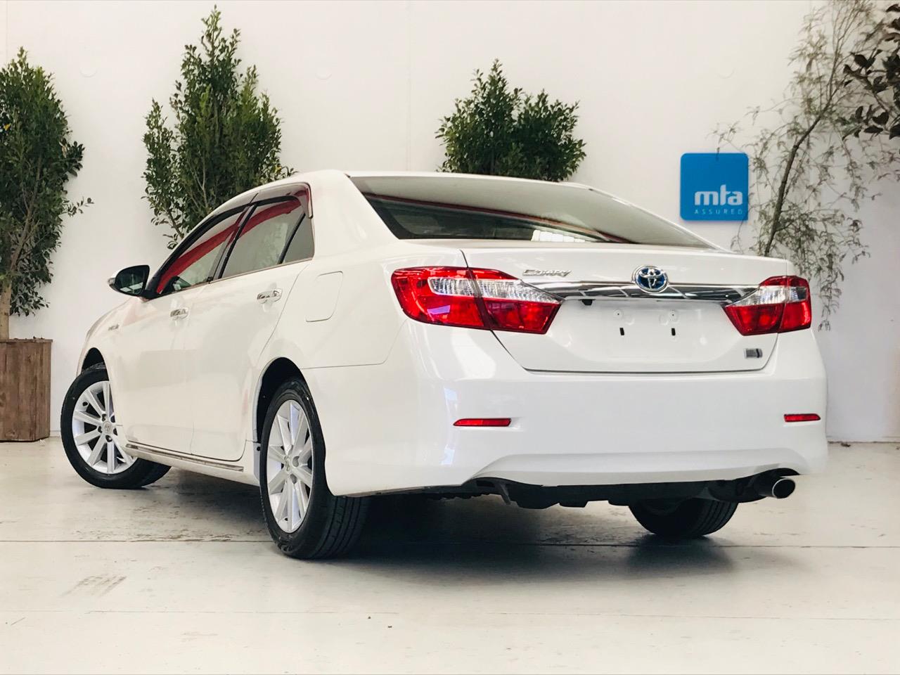 2012 Toyota Camry thumbnail