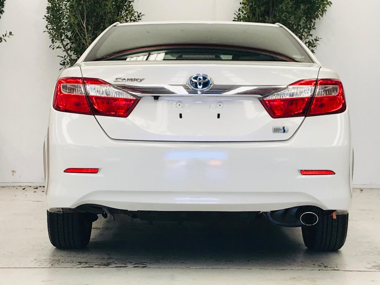 2012 Toyota Camry thumbnail