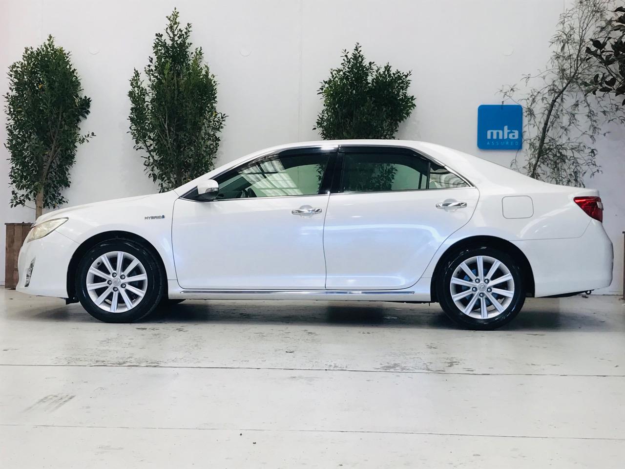 2012 Toyota Camry thumbnail