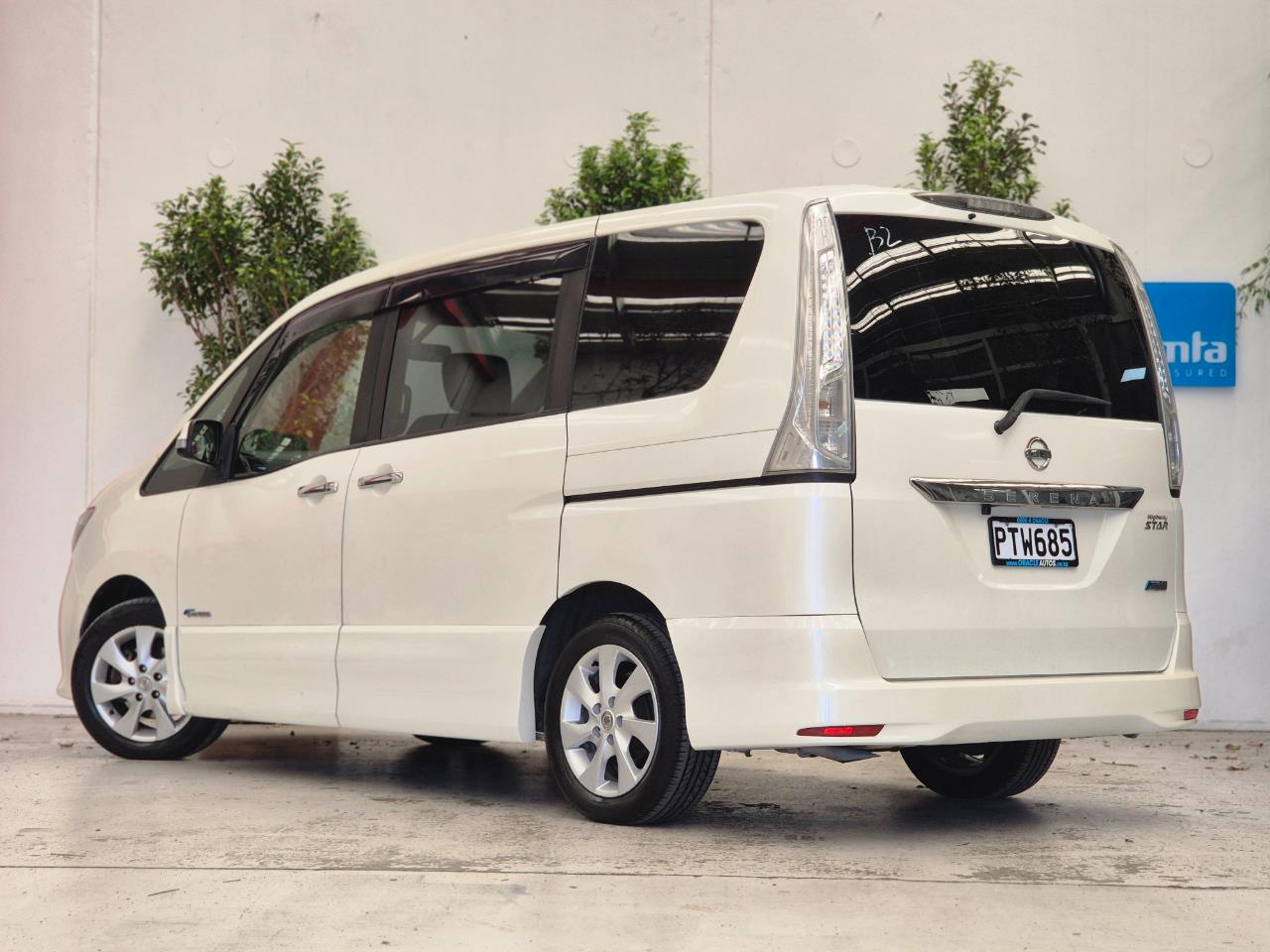 2013 Nissan Serena thumbnail