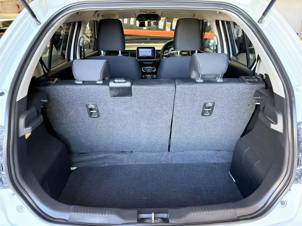 2018 Suzuki Ignis thumbnail