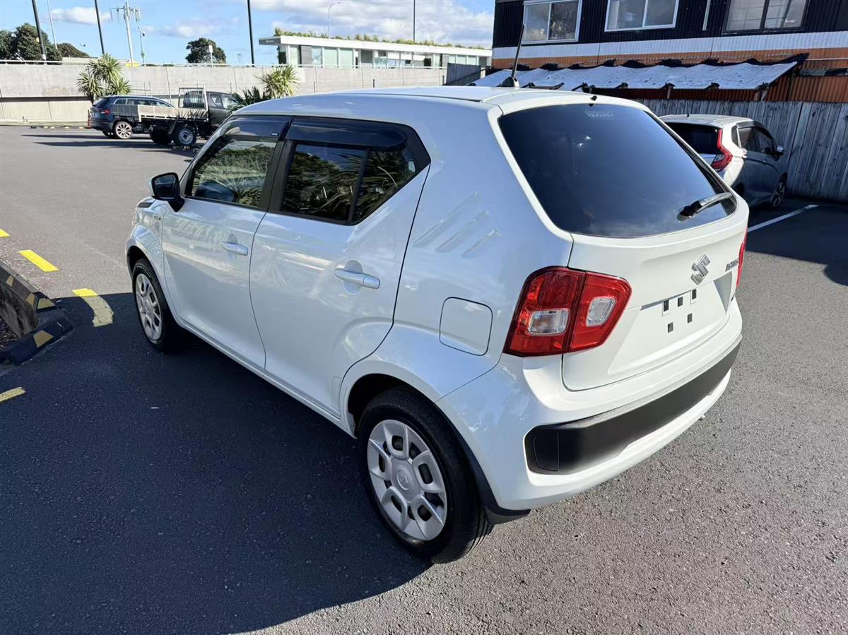 2018 Suzuki Ignis thumbnail