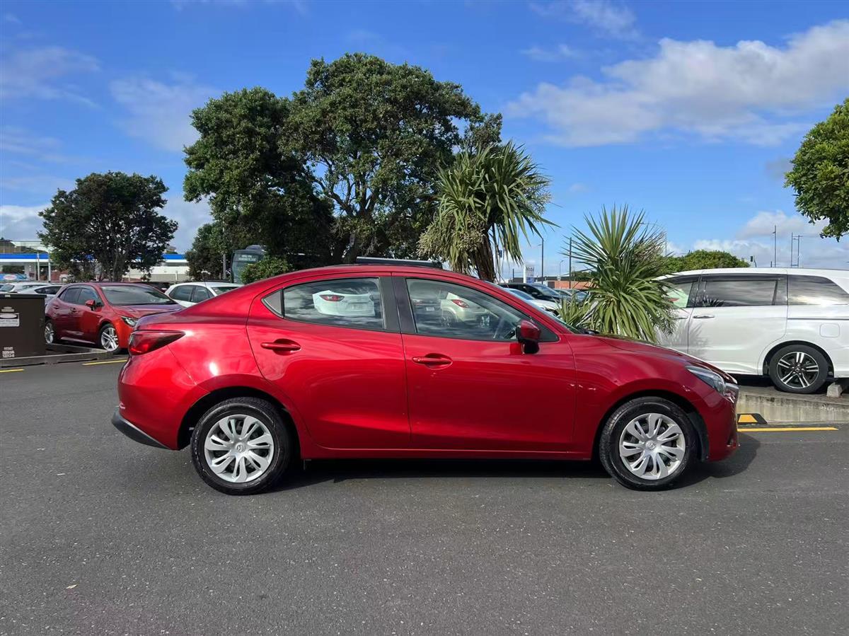 2021 Mazda Demio thumbnail