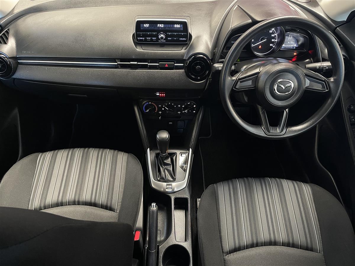 2023 Mazda 2 thumbnail