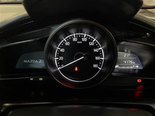 2023 Mazda 2 thumbnail