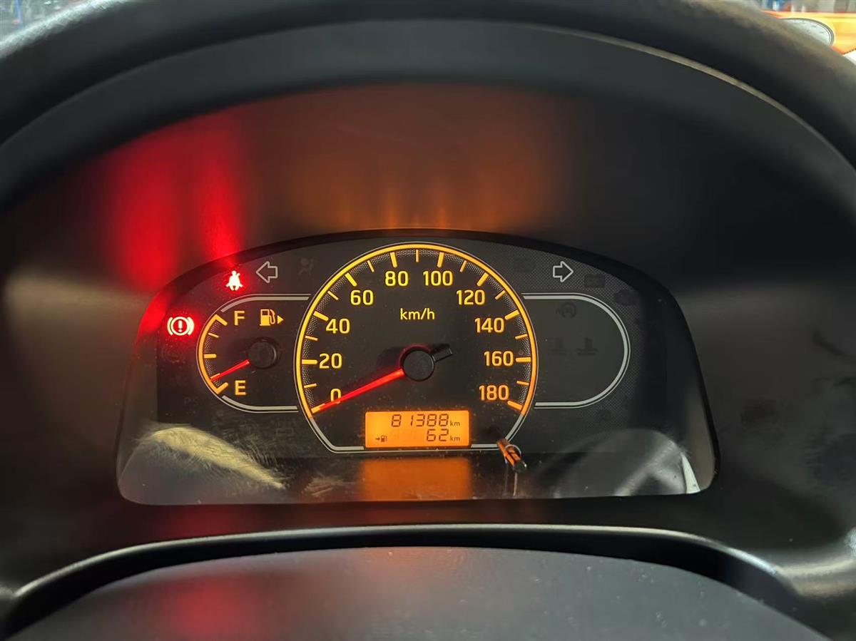 2021 Nissan AD thumbnail