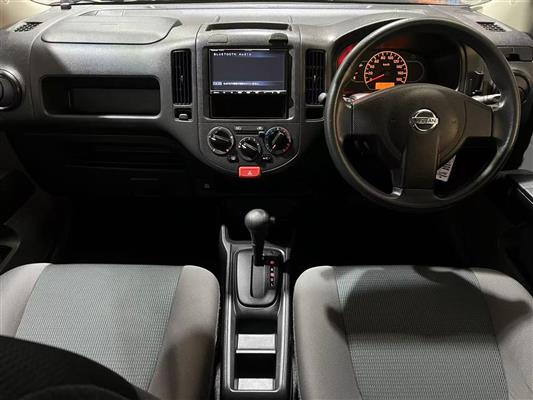2021 Nissan AD thumbnail