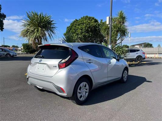 2022 Toyota Aqua thumbnail