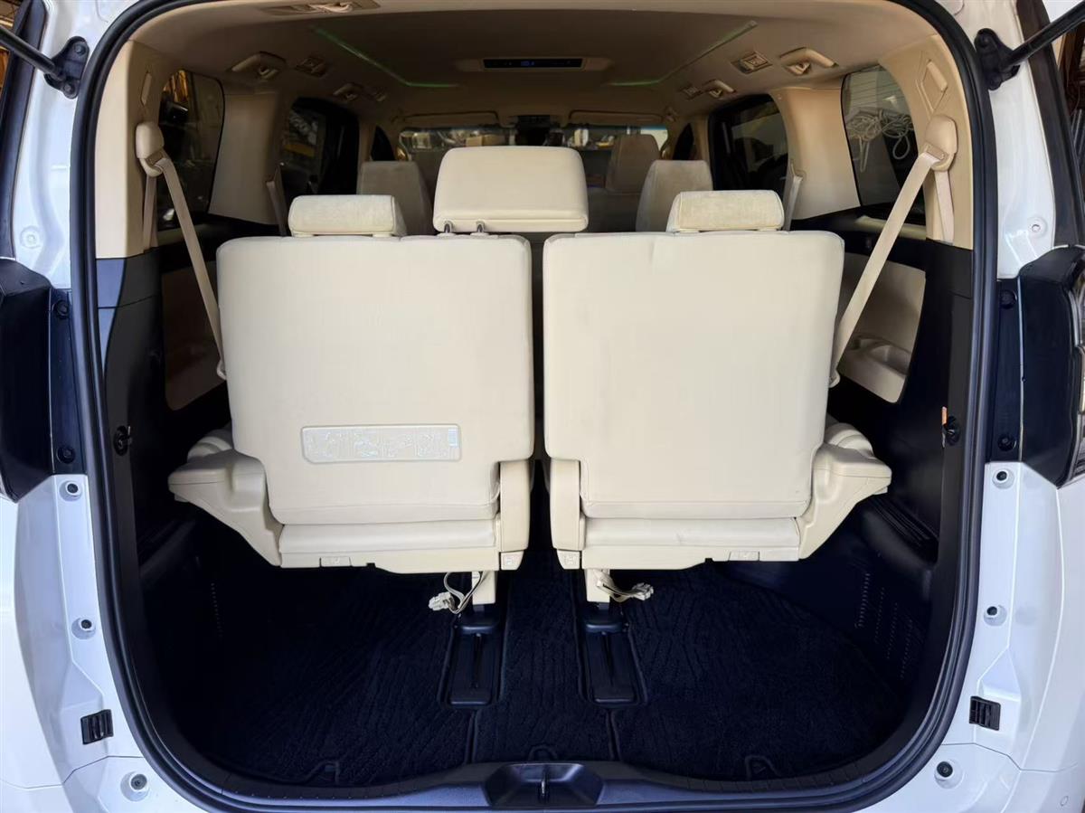2018 Toyota Vellfire thumbnail
