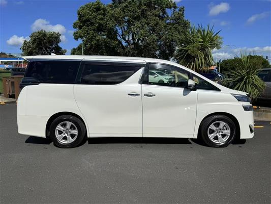 2018 Toyota Vellfire thumbnail