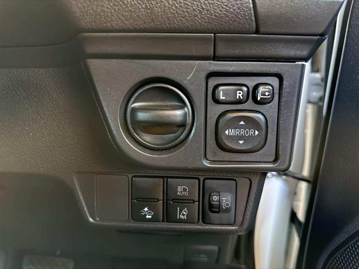 2019 Toyota Corolla thumbnail