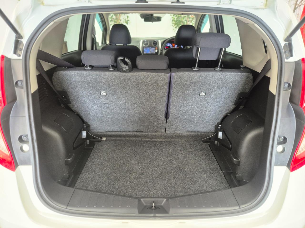 2014 Nissan Note thumbnail