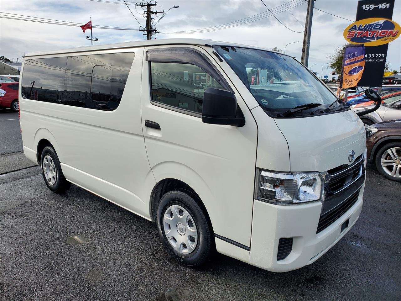 2020 Toyota Hiace thumbnail