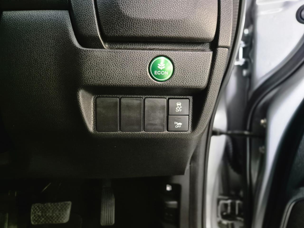 2014 Honda Fit thumbnail