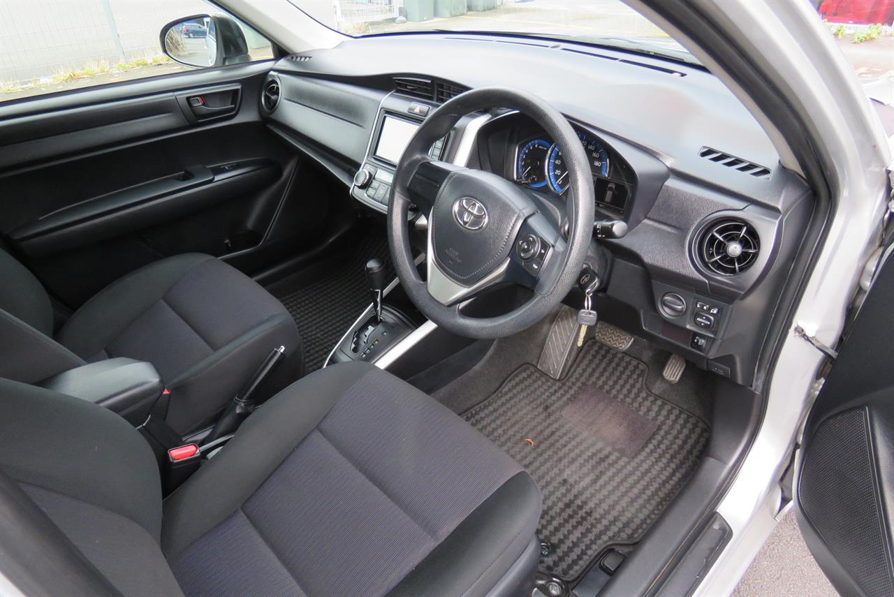 2017 Toyota Corolla thumbnail