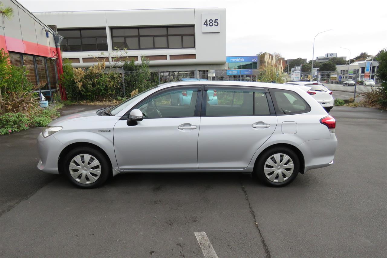 2017 Toyota Corolla thumbnail