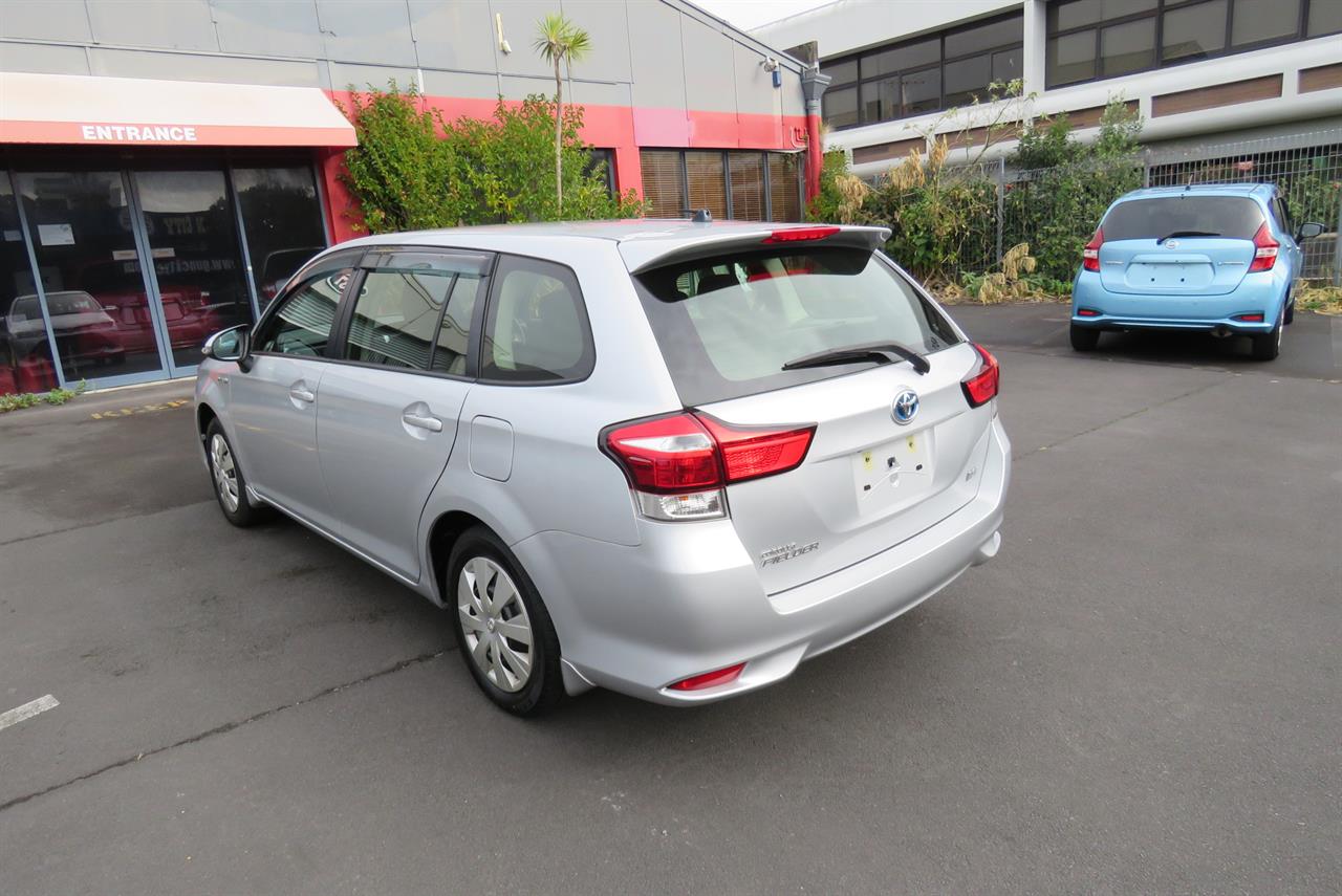 2017 Toyota Corolla thumbnail