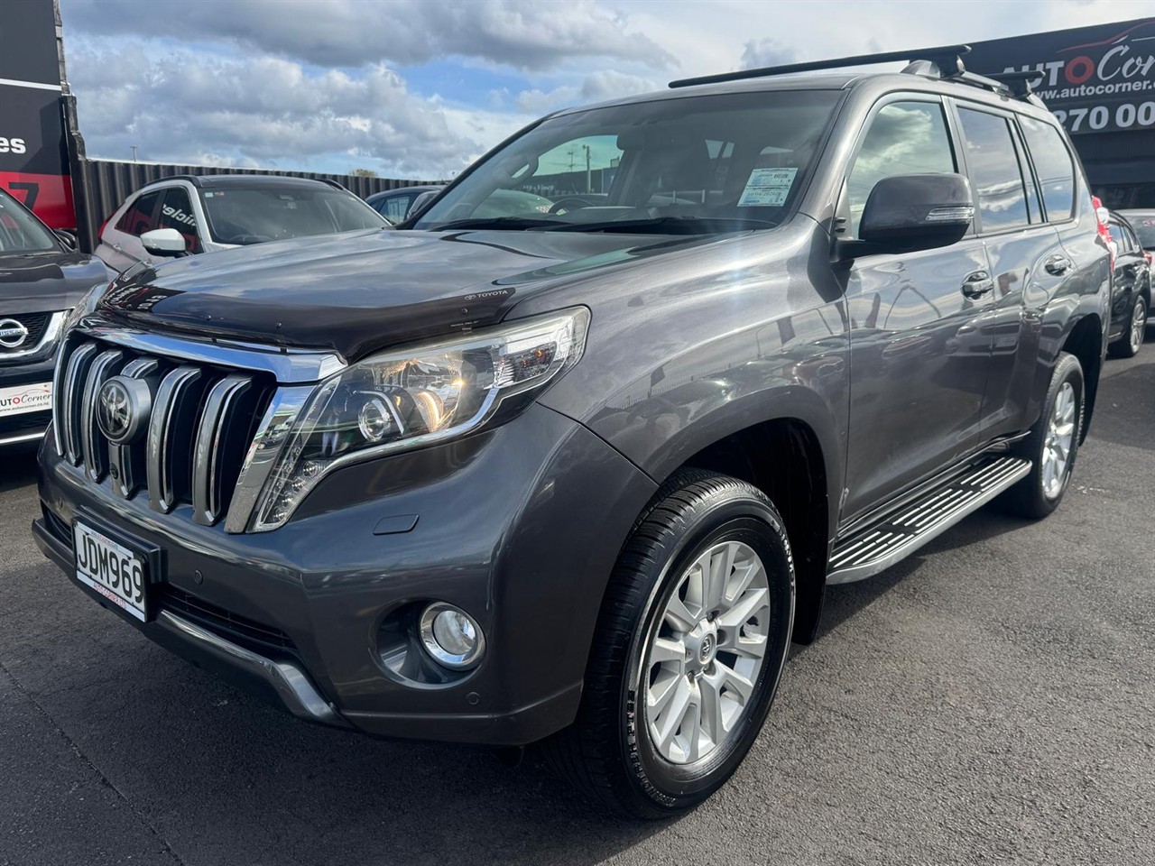 2015 Toyota Land thumbnail