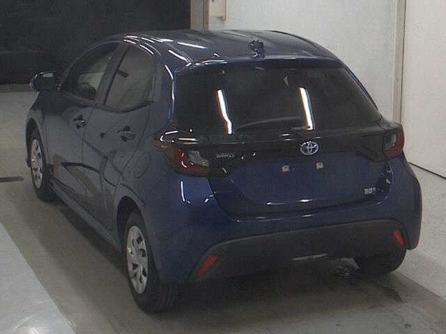 2021 Toyota Yaris thumbnail