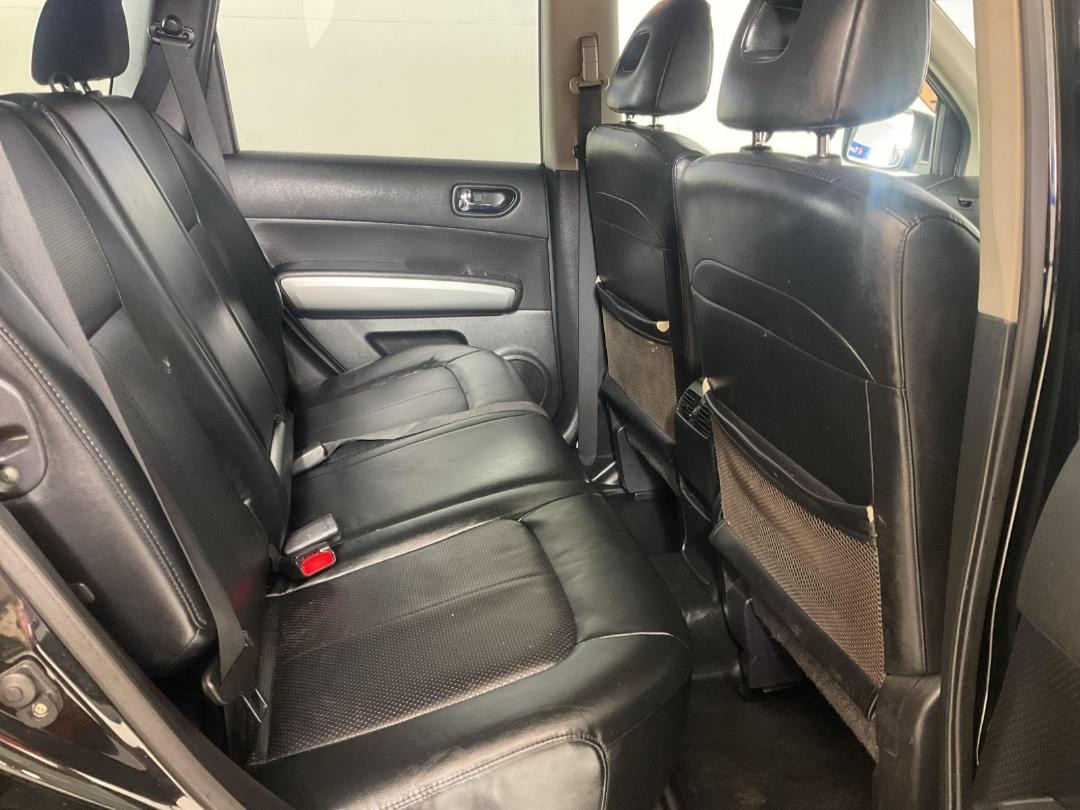2010 Nissan X-Trail thumbnail