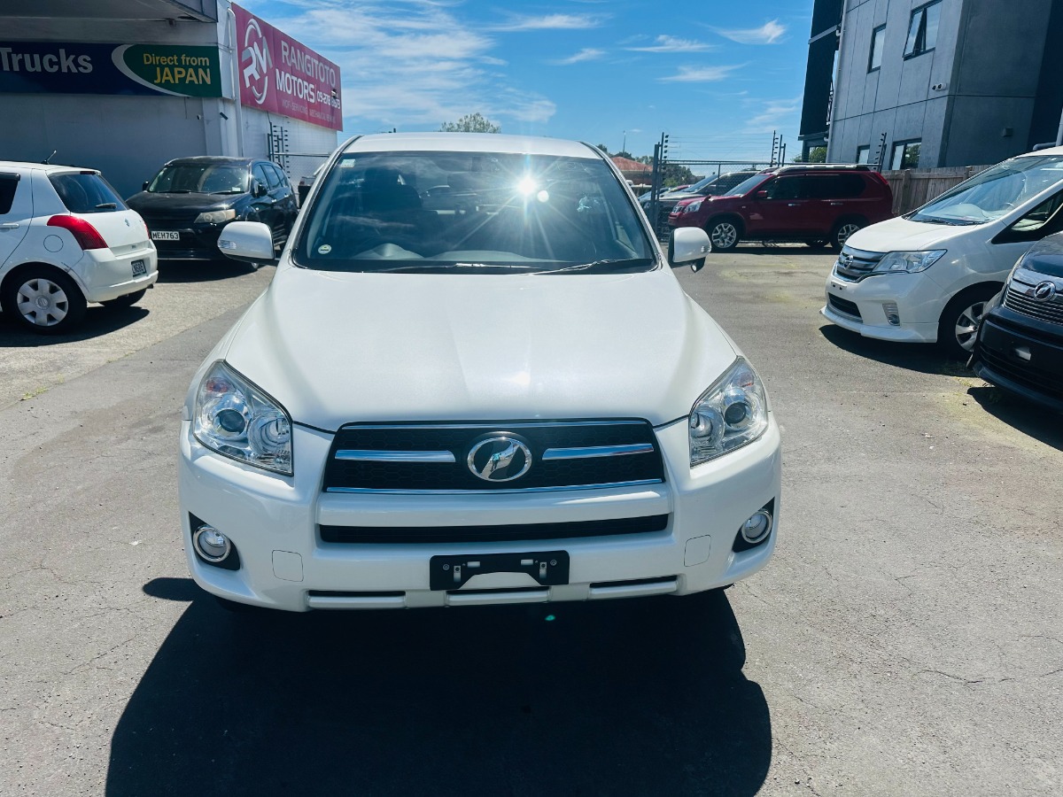 2015 Toyota RAV4 thumbnail