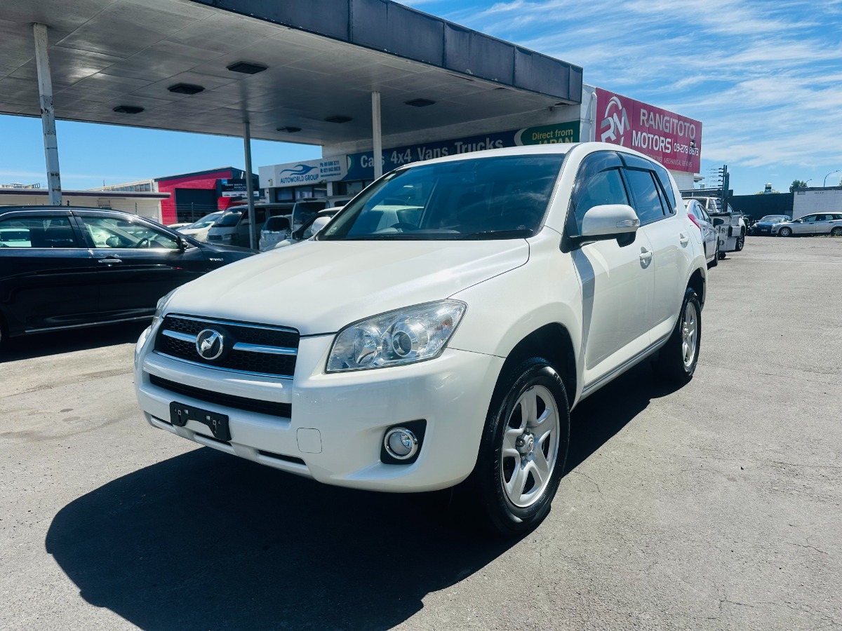 2015 Toyota RAV4 thumbnail
