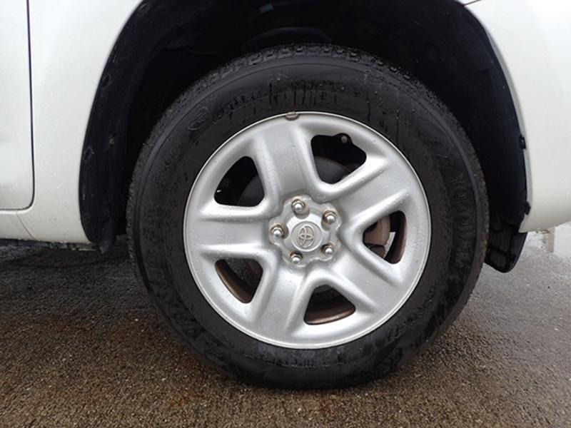 2015 Toyota RAV4 thumbnail