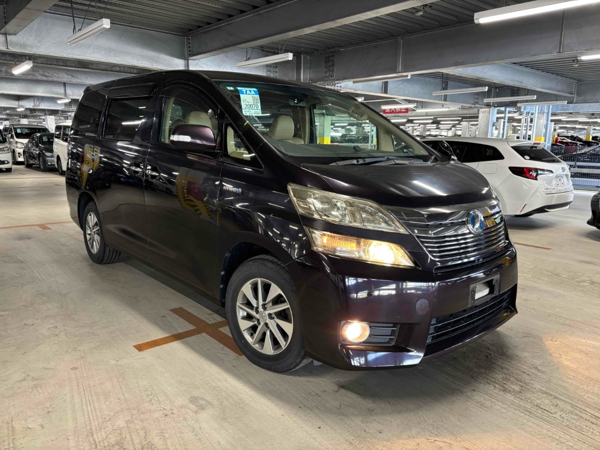 2012 Toyota Vellfire thumbnail