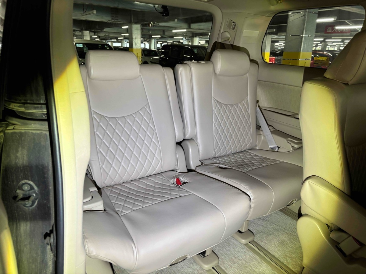 2012 Toyota Vellfire thumbnail
