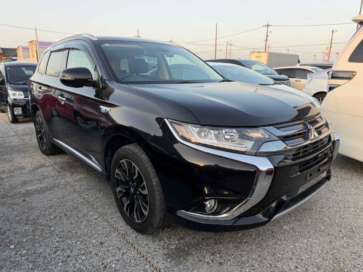 2015 Mitsubishi Outlander thumbnail