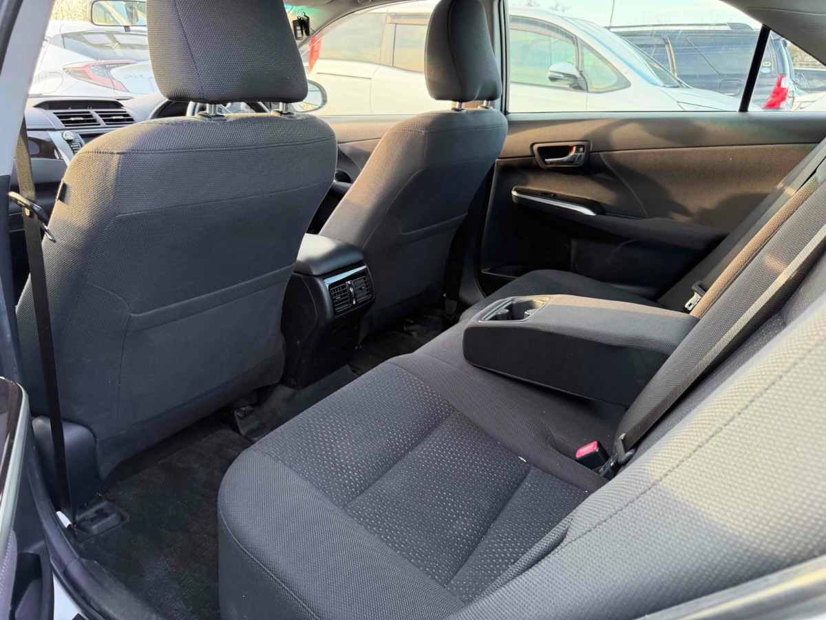 2013 Toyota Camry thumbnail