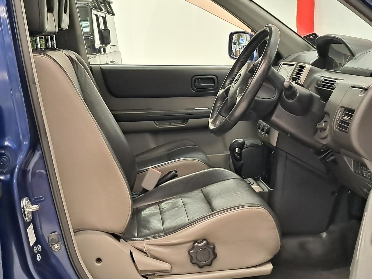 2006 Nissan X-Trail thumbnail