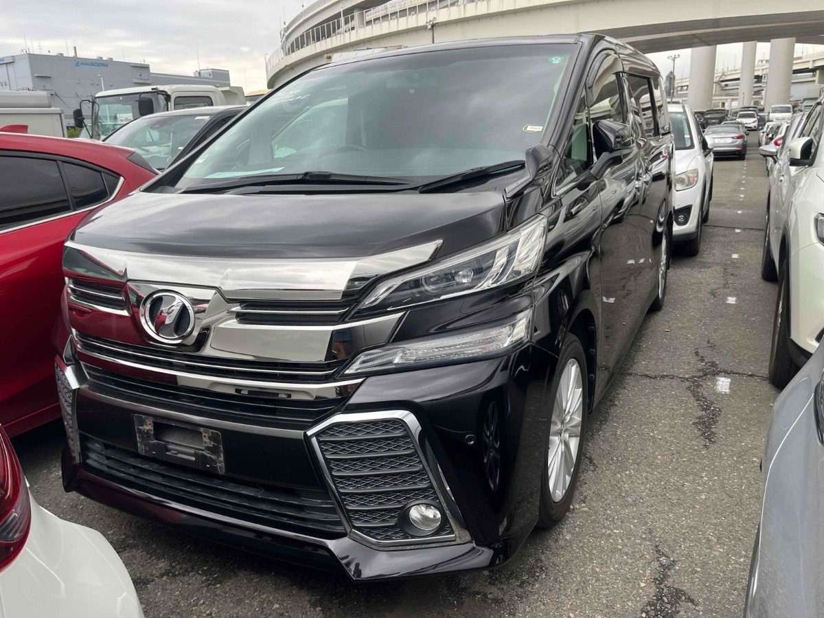 2017 Toyota Vellfire thumbnail