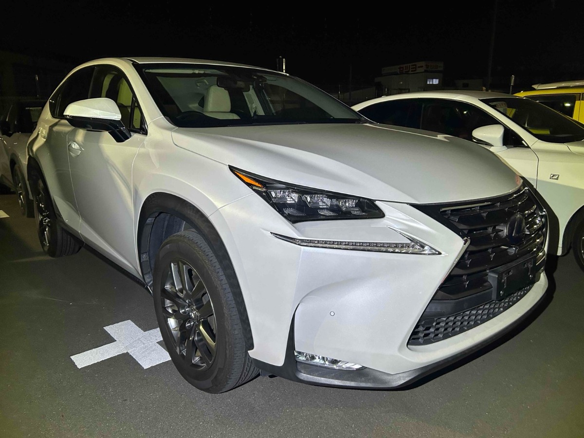 2014 Lexus NX thumbnail