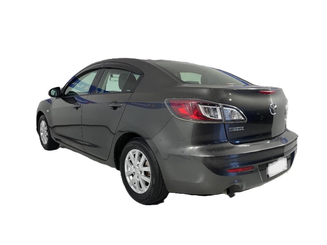2010 Mazda Axela thumbnail