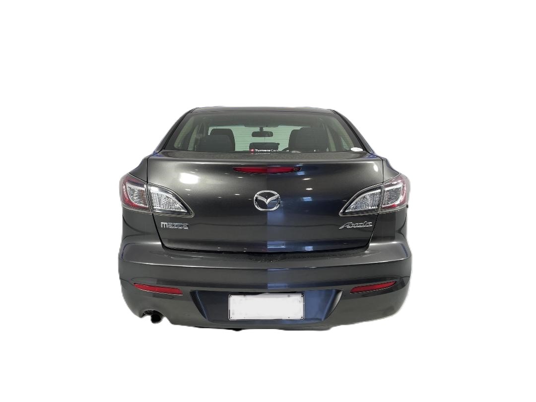 2010 Mazda Axela thumbnail