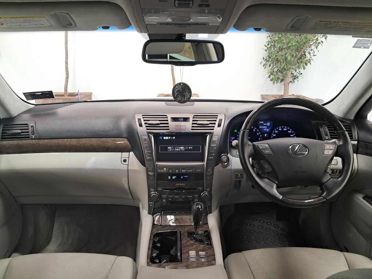 2009 Lexus LS460 thumbnail