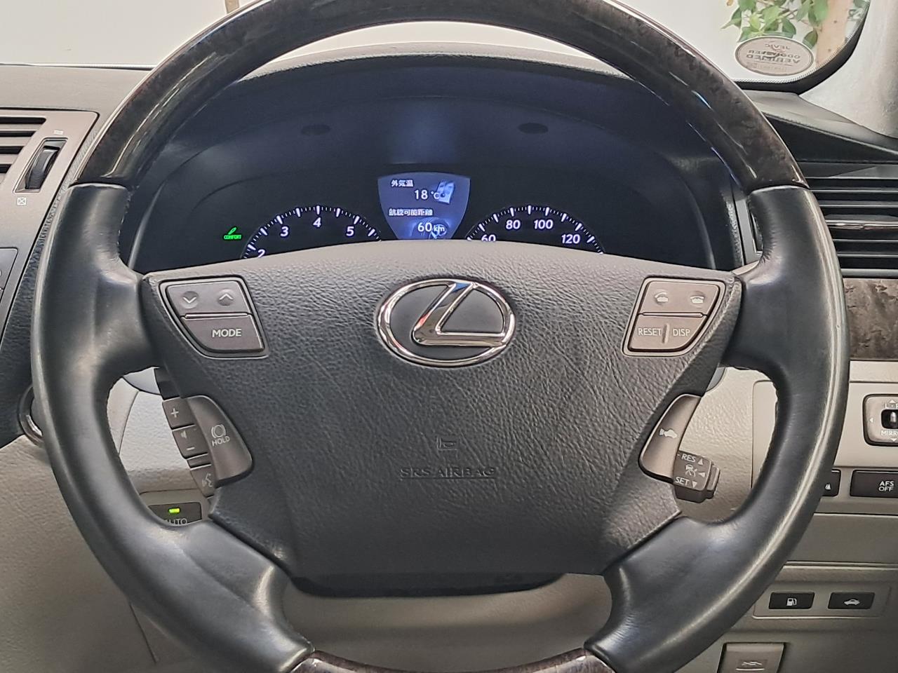 2009 Lexus LS460 thumbnail