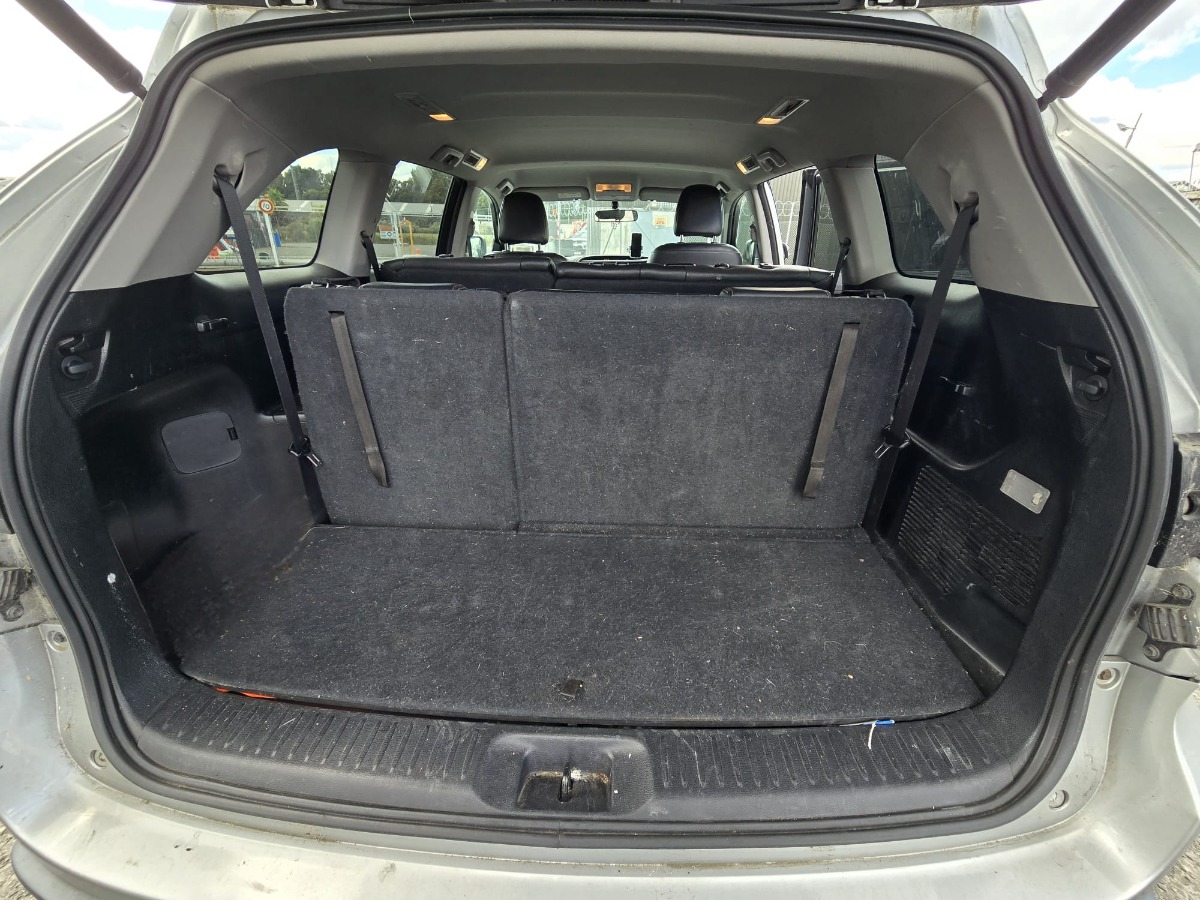 2017 Toyota Highlander thumbnail