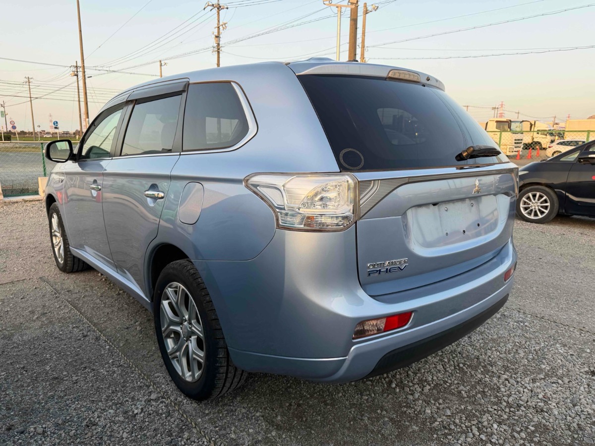 2013 Mitsubishi Outlander thumbnail