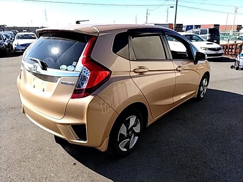 2013 Honda Fit thumbnail