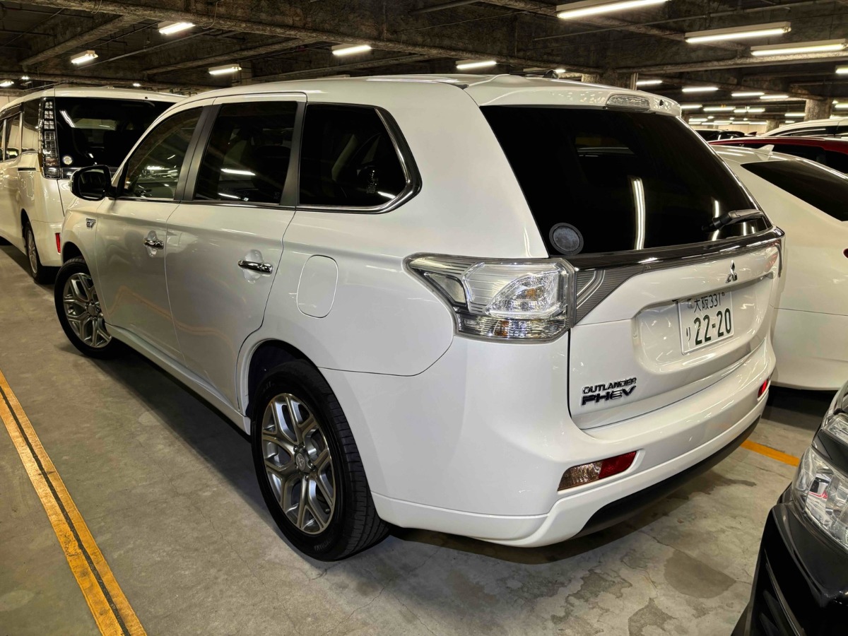 2014 Mitsubishi Outlander thumbnail
