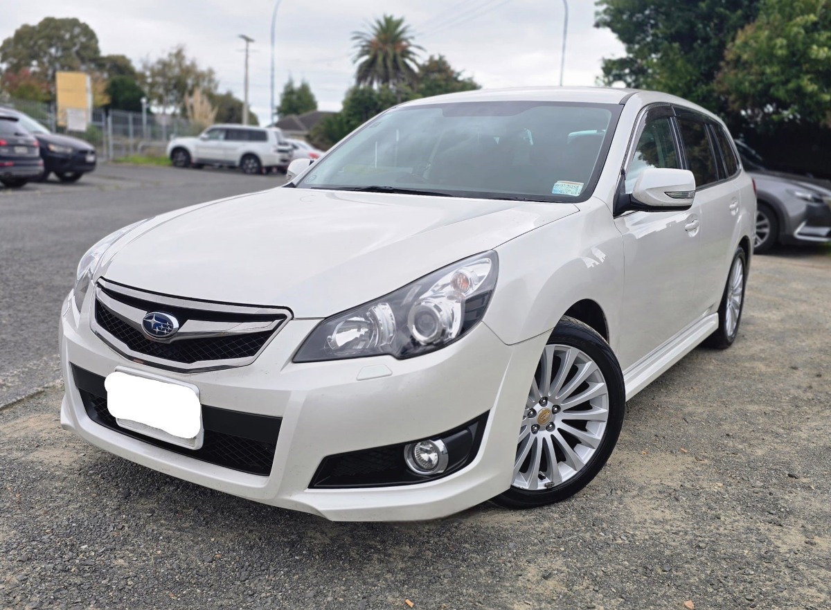 2009 Subaru Legacy thumbnail