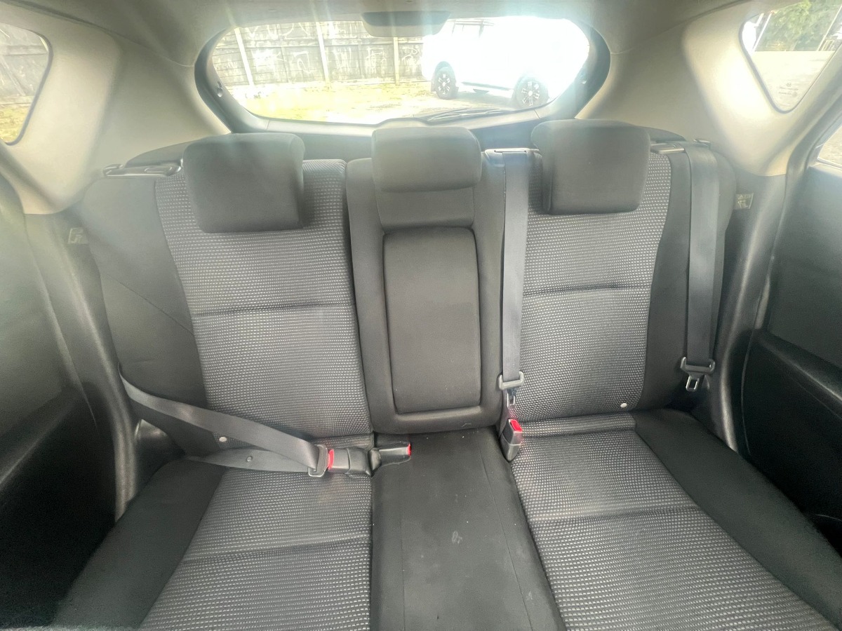 2012 Mazda Axela thumbnail