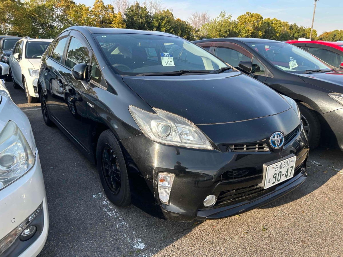 2015 Toyota Prius thumbnail