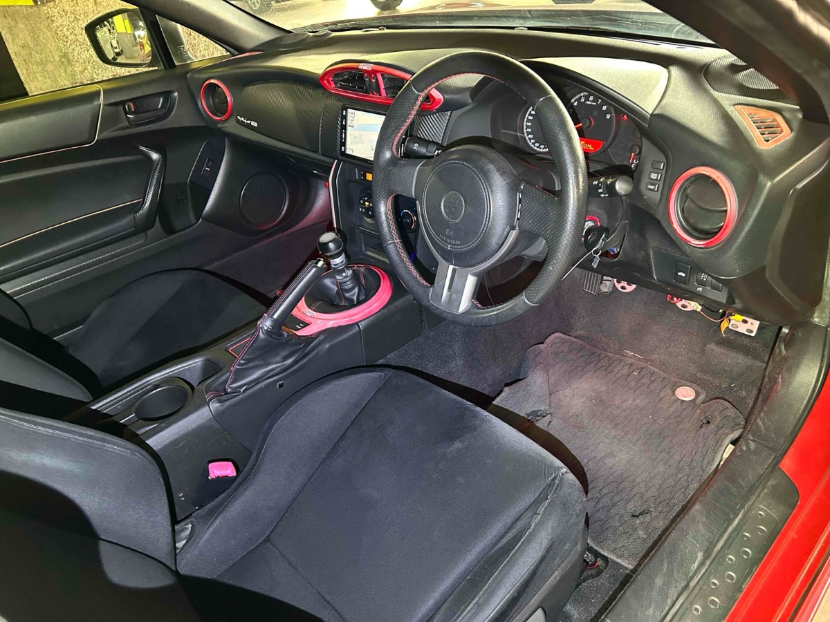 2012 Toyota 86 thumbnail