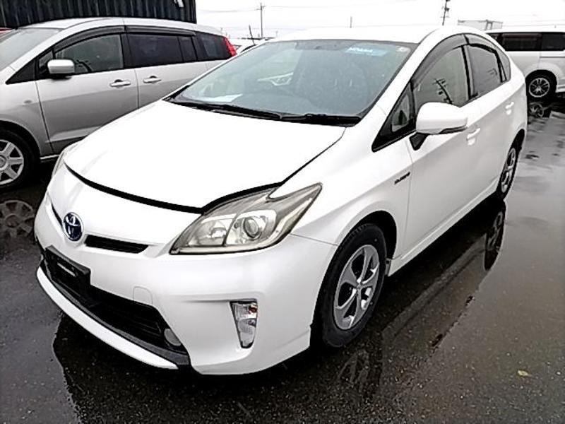 2012 Toyota Prius thumbnail