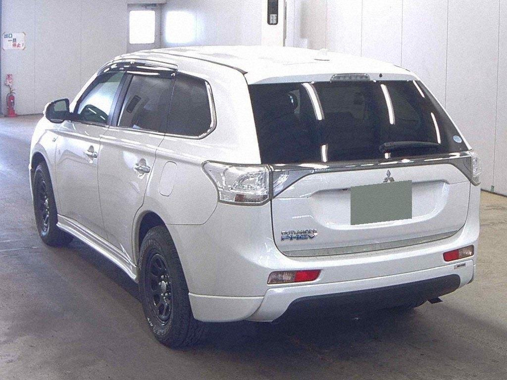 2015 Mitsubishi Outlander thumbnail
